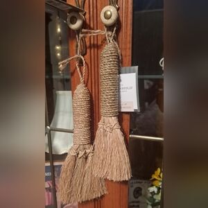 Threshold Natural Brush with Loop